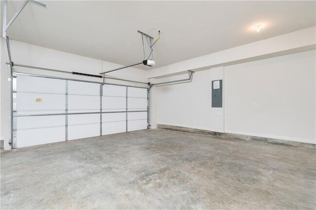Building Photo - 757 Cady Way