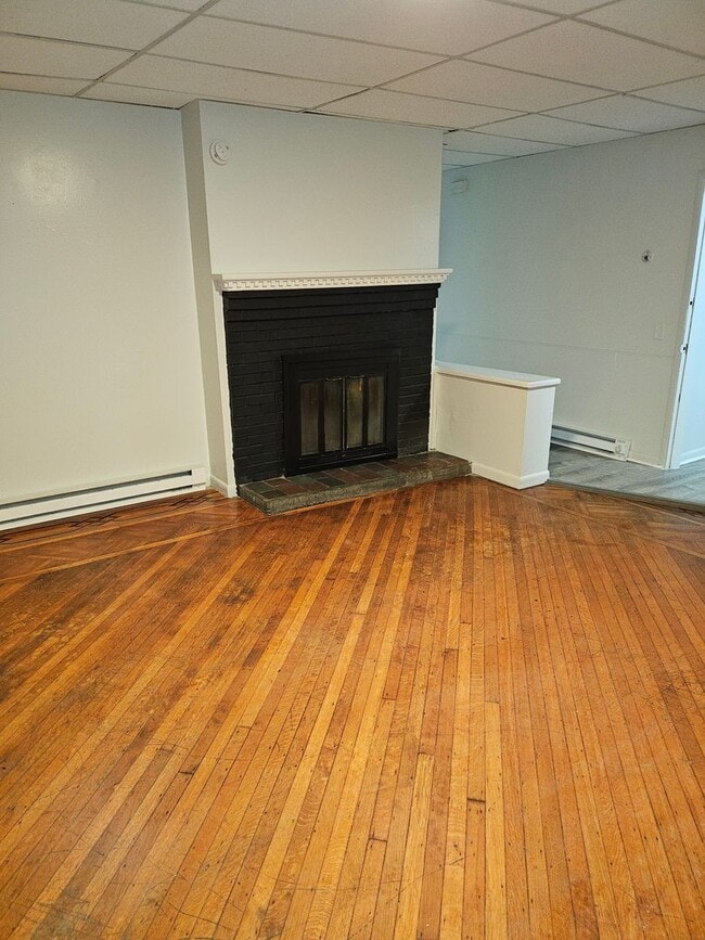 Building Photo - 850 Union St