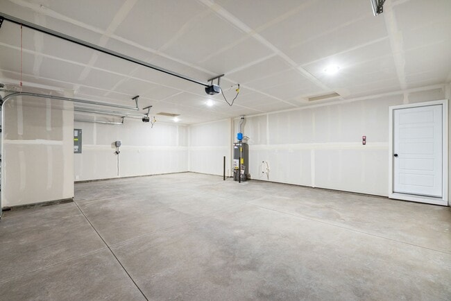 Building Photo - New Meridian Home with Vaulted Great Room and Extra Garage Space