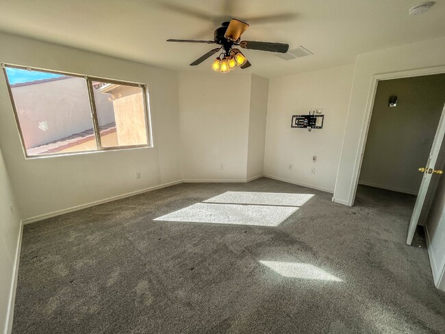 Building Photo - 3 bd plus den in Rancho Sahuarita