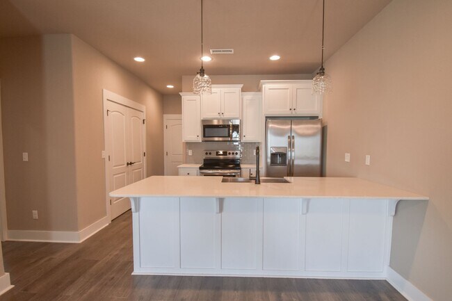 Building Photo - 644 N Malbec Rd