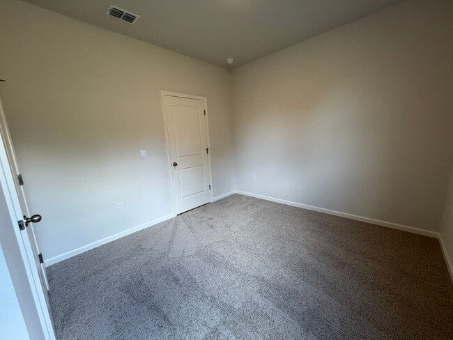 Building Photo - Brand New 5/3 House in Armuchee- $2,395