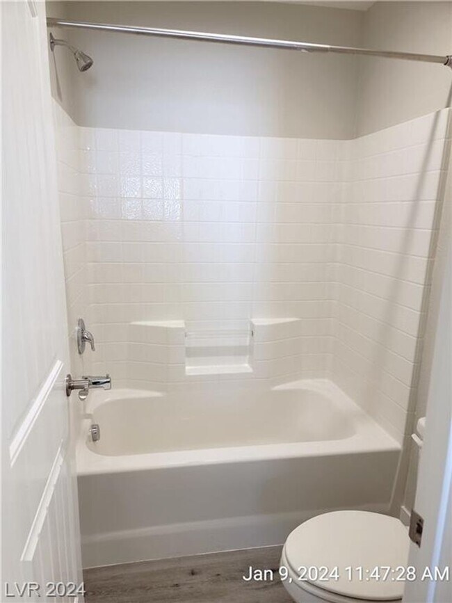 Building Photo - PARTIALLY FURNISHED 2-STORY HOME LOCATED O...