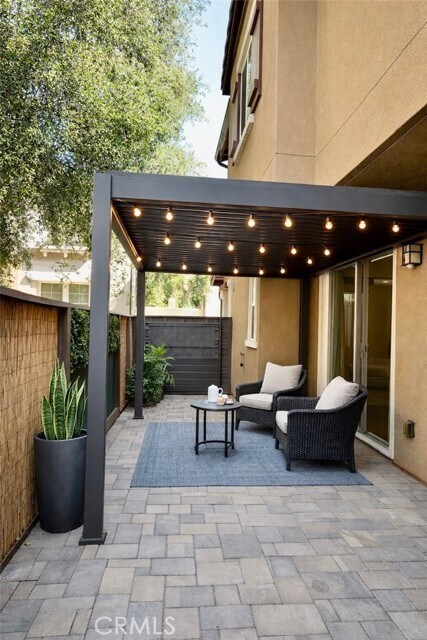 Building Photo - 1946 Canopy