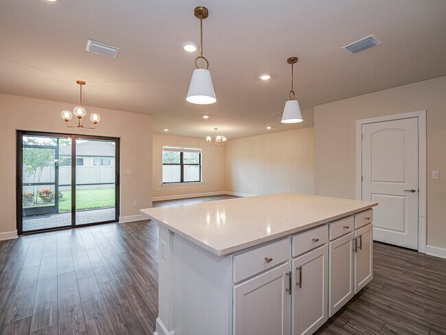 Building Photo - 5204 Jasper Square