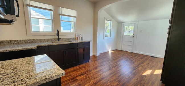 Building Photo - Fully Renovated Home! 3 Bedroom with Basem...