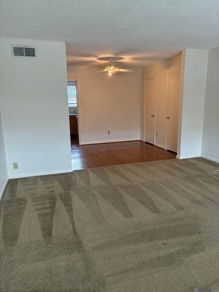 Building Photo - 1701 Lobdell Ave