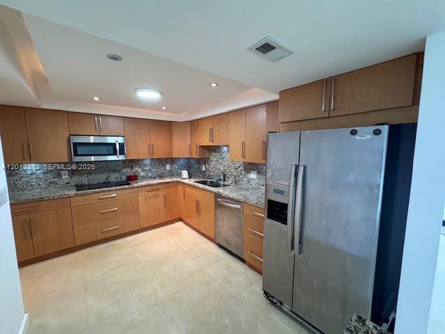Building Photo - 4900 N Ocean Blvd