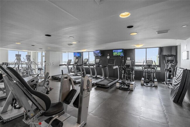 Building Photo - 1330 West Dr