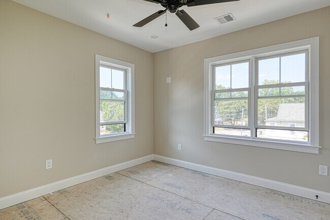 Building Photo - 369 Grant St