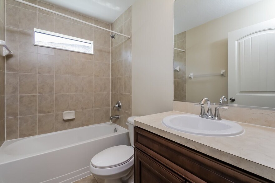 Building Photo - 433 San Lorenzo Ct