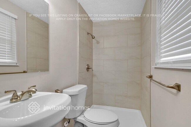 Building Photo - 5225 Sweet Air Ln