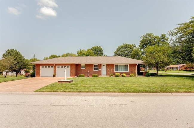 Primary Photo - 114 Virginia Ave