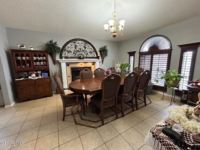 Building Photo - 12416 Flora Alba Dr