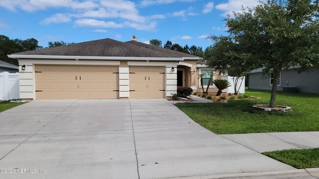 Building Photo - 2735 Woodsdale Dr