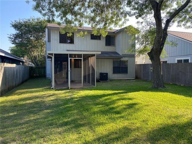 Building Photo - 14587 Robert I Walker Blvd