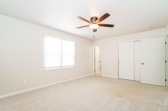 Building Photo - 4008 Thompson Ave