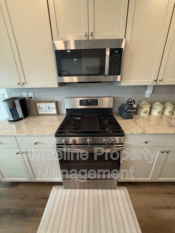 Building Photo - 10093 W Novato Dr