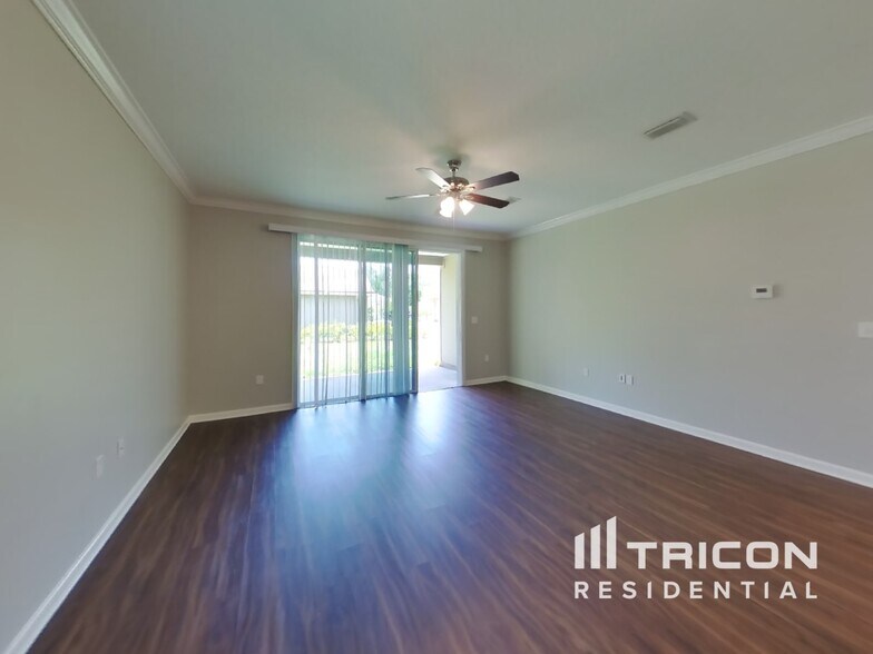 Building Photo - 11794 Parker Lakes Drive