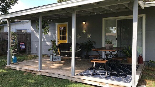 Building Photo - 5126 Cinderella St