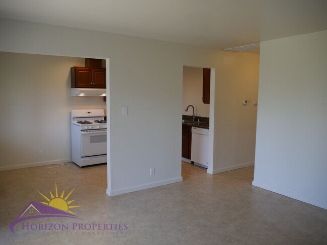 Building Photo - 10556 Mills Tower Dr/2920 Mills Park Dr