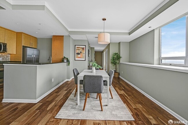 Building Photo - 400 Beale St