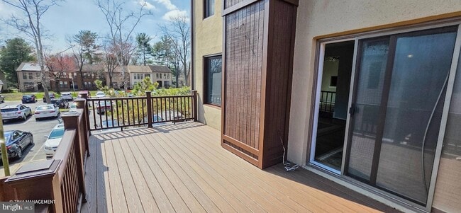 Building Photo - 5677 Phelps Luck Dr