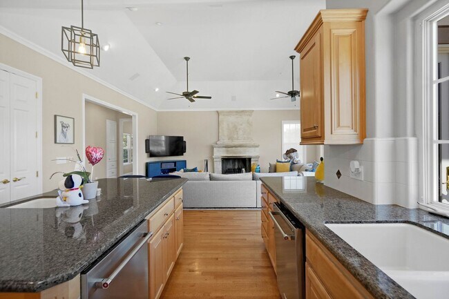 Building Photo - 3441 Torlano Pl