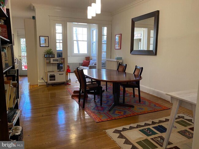 Building Photo - 1745 Lanier Pl NW
