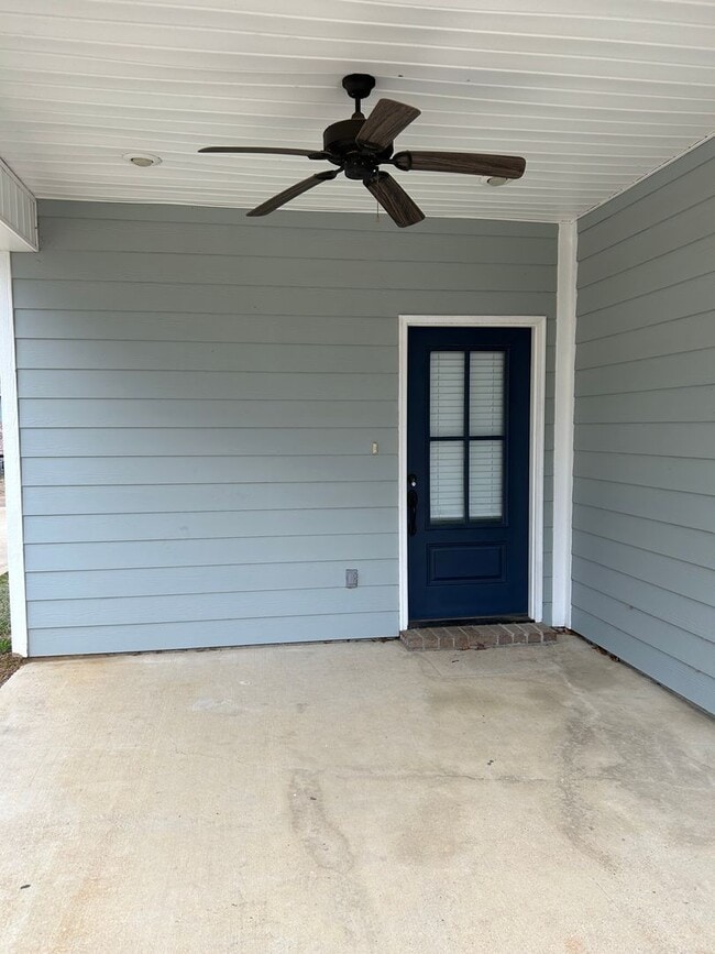 Building Photo - 101 Private Rd 4017