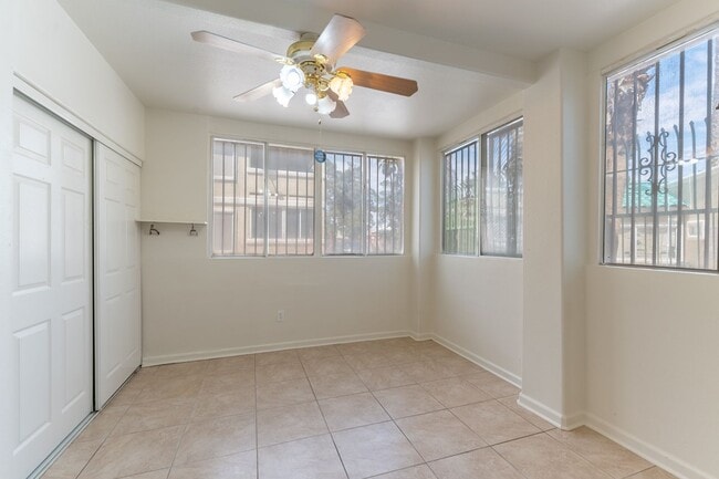 Building Photo - Two Bedroom Downstairs Condo