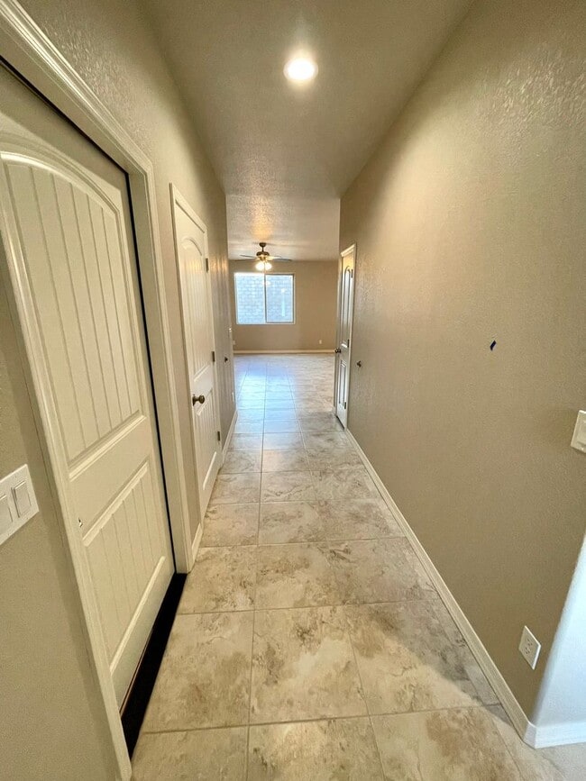 Building Photo - 2022 Construction 3 Bedroom Home in Southe...