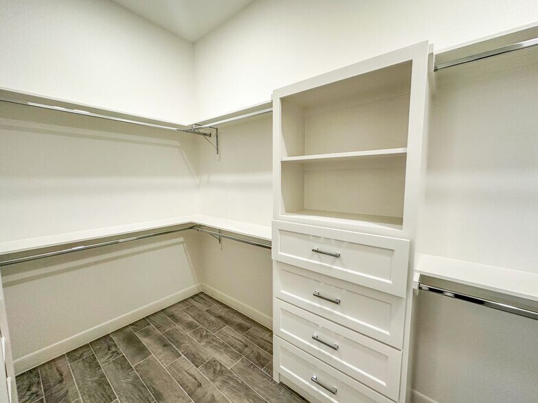 Building Photo - 3405 S Marla Ct