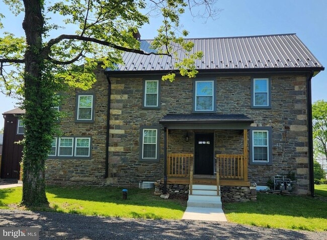 Primary Photo - 4844 Old Easton Rd