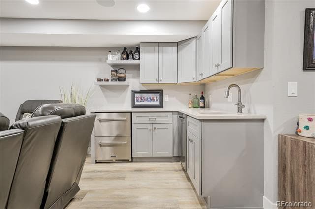 Building Photo - 1364 Vine St