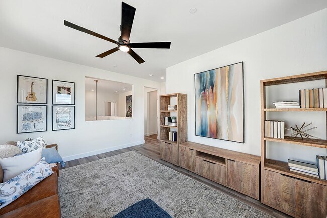 Building Photo - 2133 W Cardinal Ave