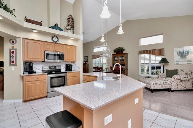 Building Photo - 9338 Palm Haven Ct