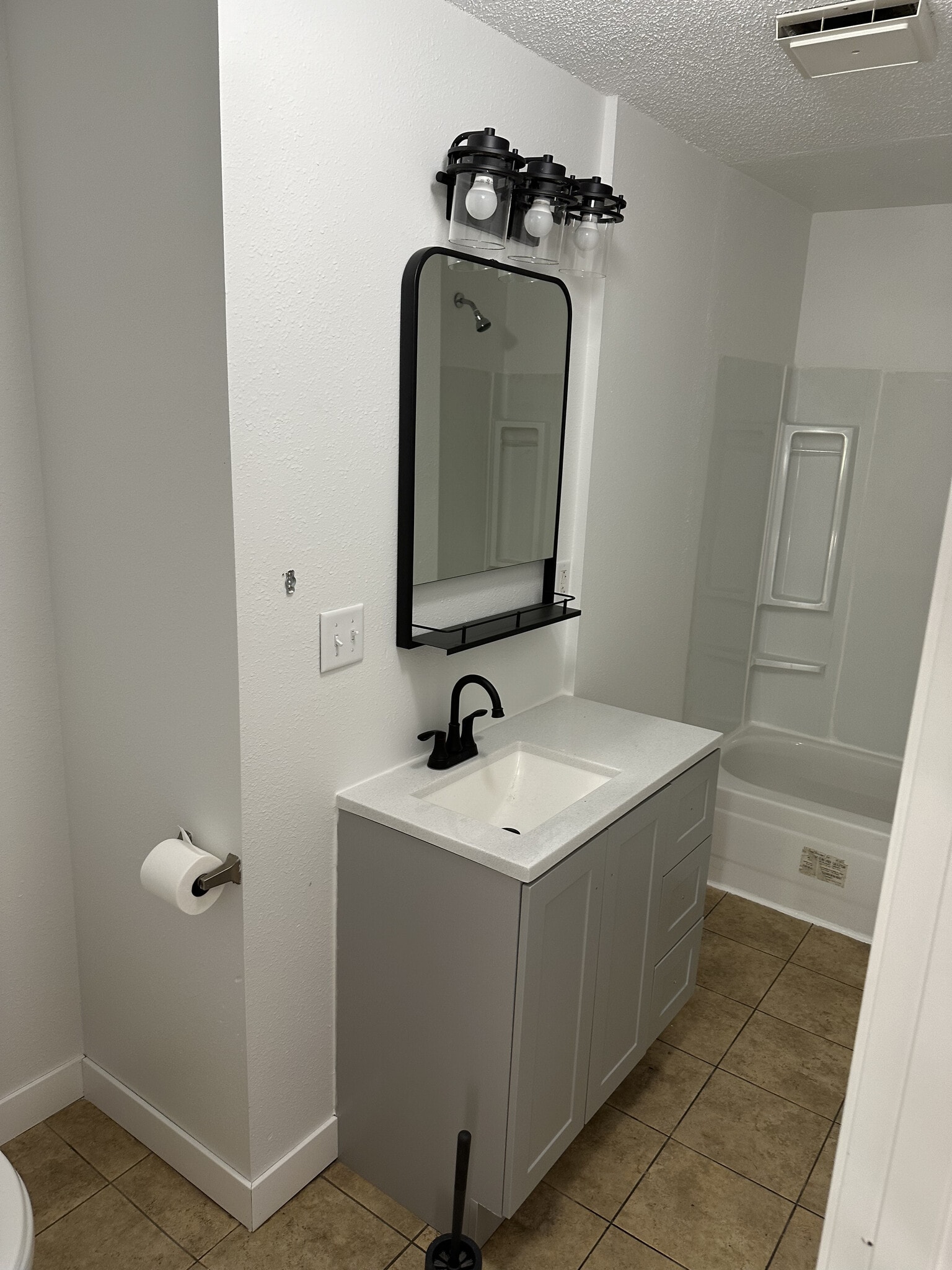 Building Photo - 1219 14th St S