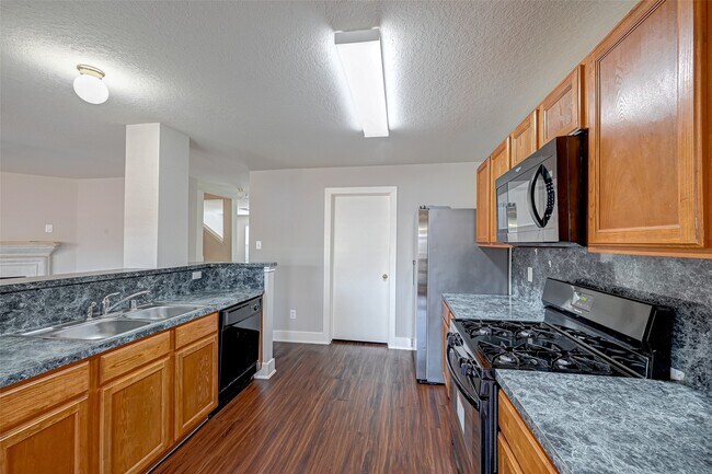 Building Photo - 7603 Chalk Hill