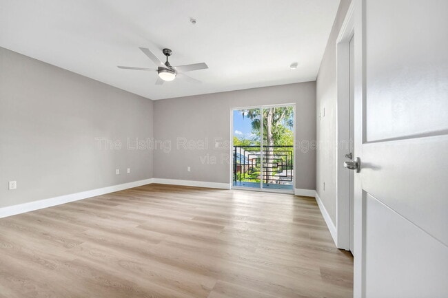 Building Photo - 37 SE 15th Terrace