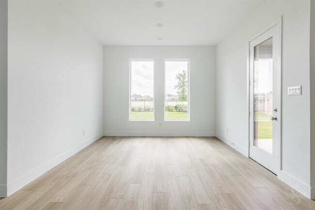 Building Photo - 31607 Brown Fern Dr