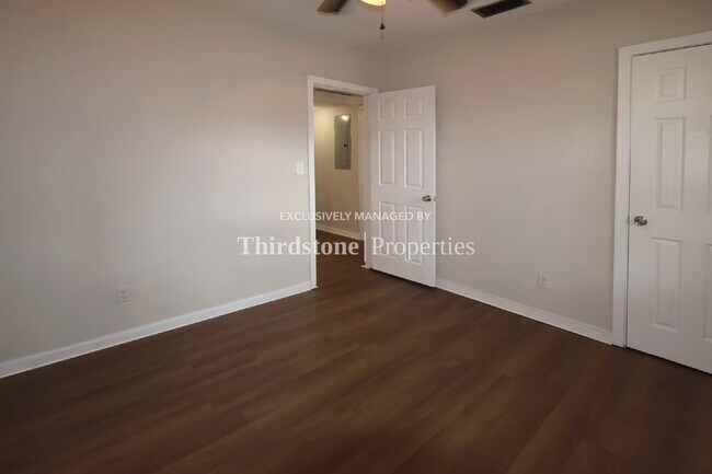 Building Photo - 789 Gardenia Ln