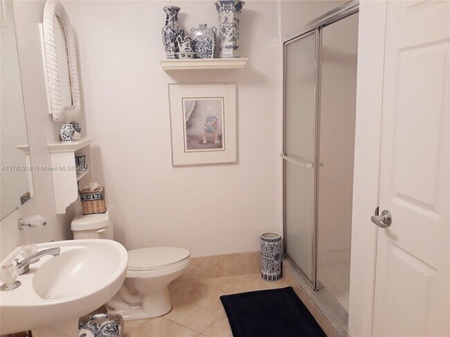 Building Photo - 3880 N Hwy A1A