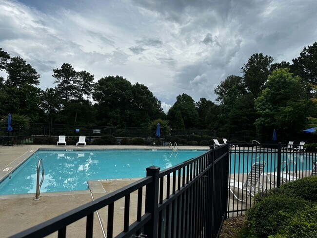 Building Photo - 3 Bedrooms 2 baths in McDonough on 1 acre waterfront backyard with private dock.