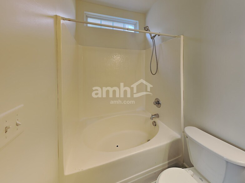 Building Photo - 7703 Aragorn Ln