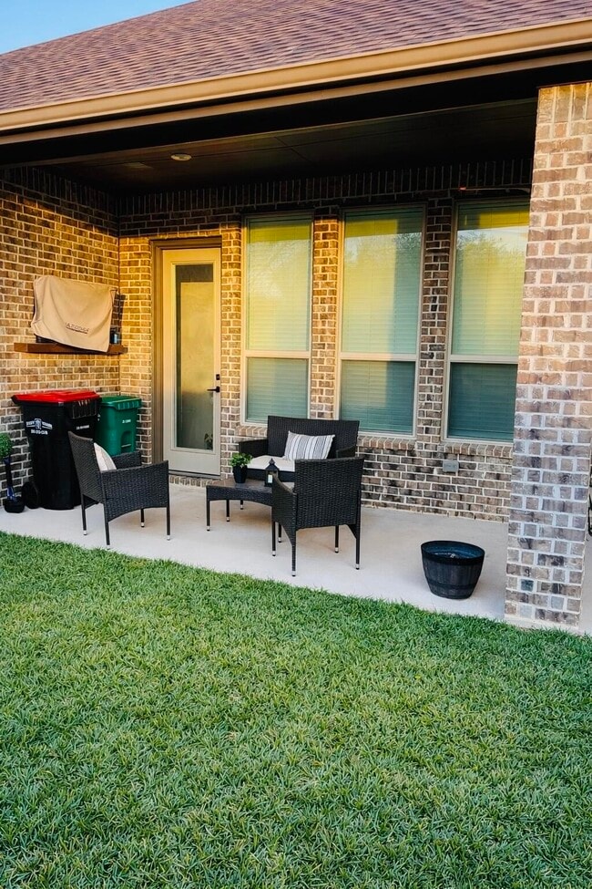 Building Photo - 4334 Redford Valley Rd