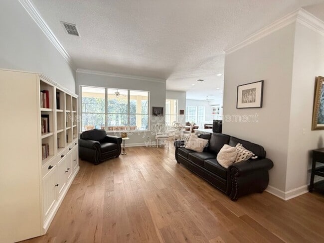 Building Photo - 12784 Cattail Pond Cir S