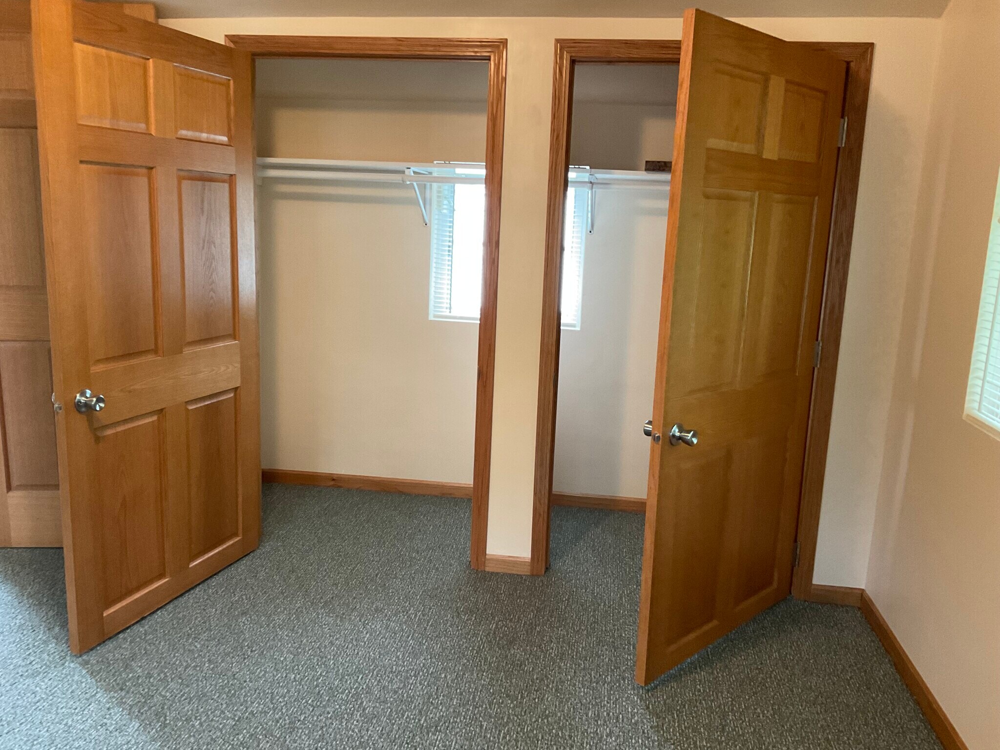 2 large closets in bedroom - 2121 Cameron Ave