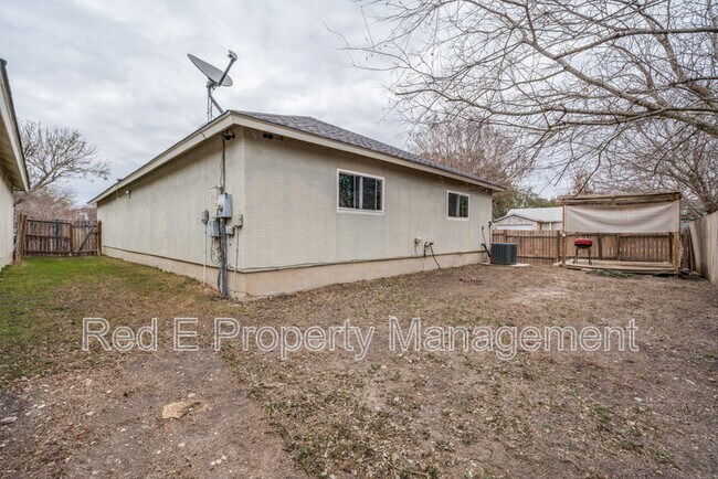 Building Photo - 6858 Celes Meadow Dr