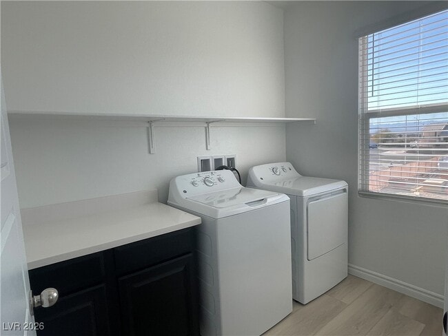 Building Photo - 6734 Chargehand Ave